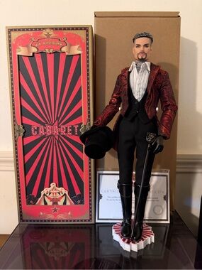 Integrity Toys Le Maitre De Piste Cruz Clark Cirque Cabaret Male Doll LE 950